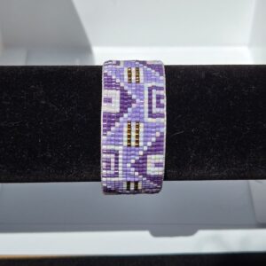 Pulsera morada